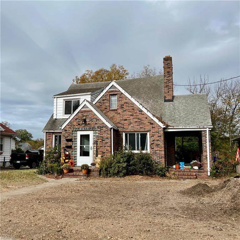 1704 Hancock Ave - Photo 1