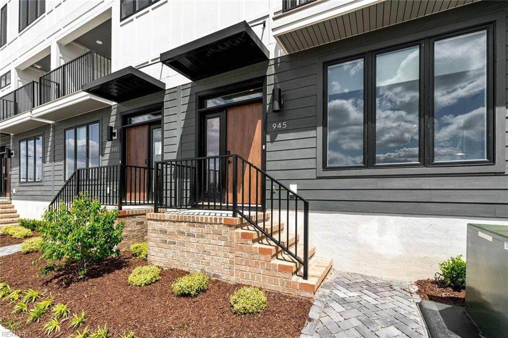 945 Pacific Ave - Photo 1