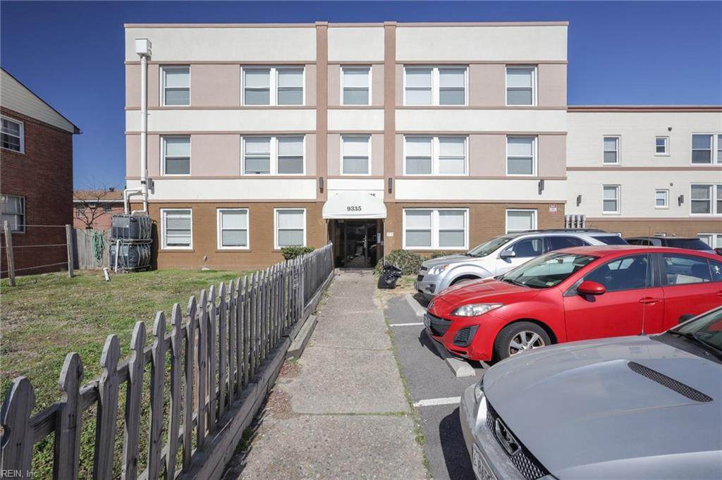 9335 Buckman Ave - Photo 1