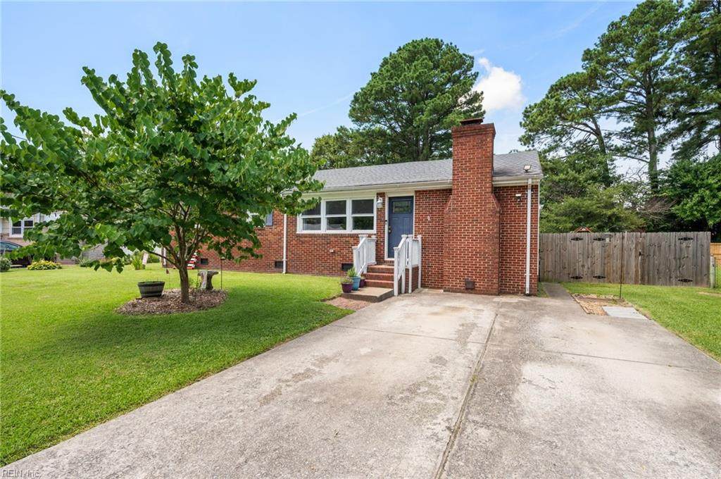 706 Berkshire Rd - Photo 1