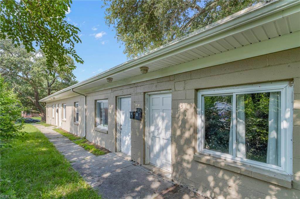 1324 Hillside Ave - Photo 1