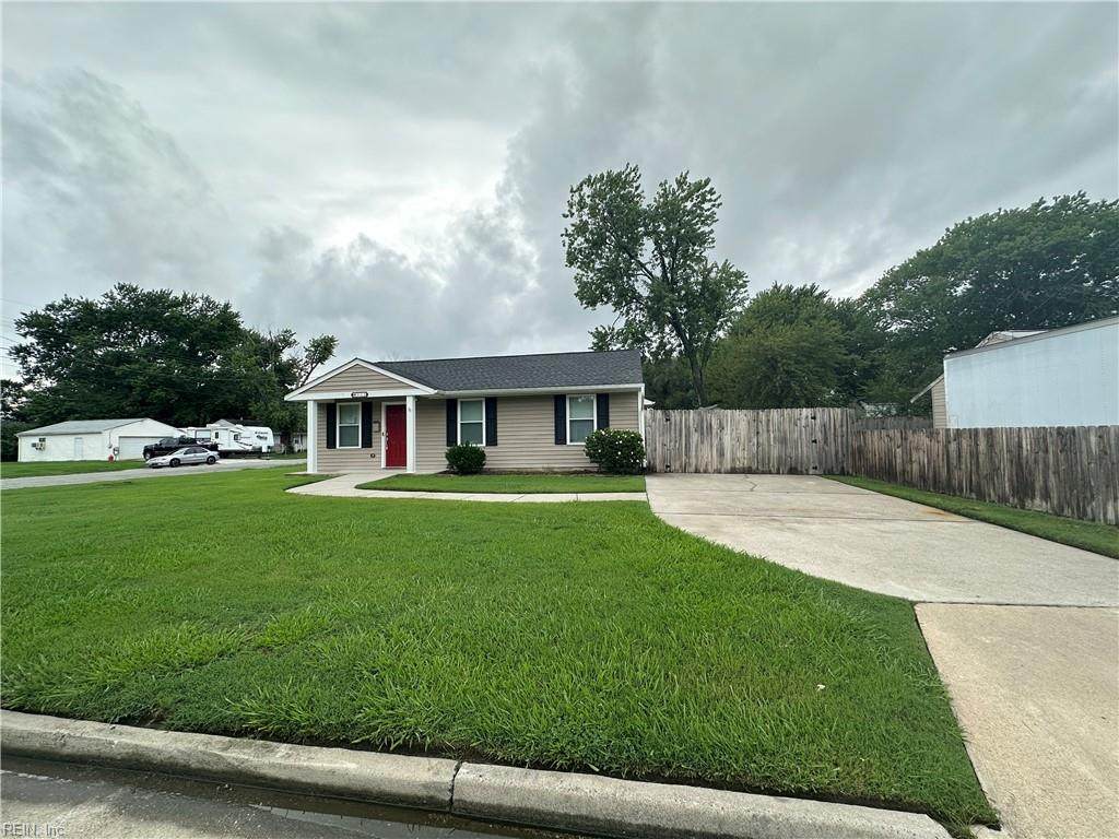 909 74th St - Photo 1