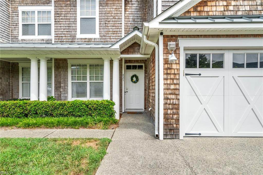 823 Turnberry Arch - Photo 1