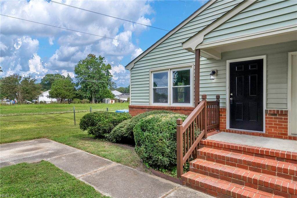 2300 Miller Ave - Photo 1