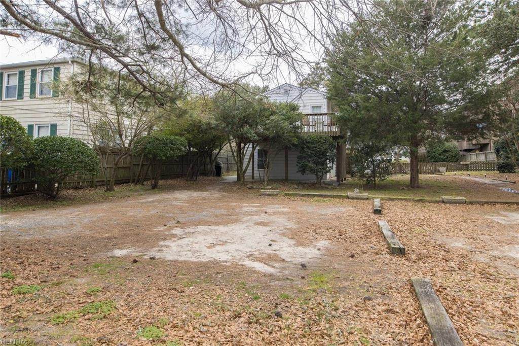 218 66th St - Photo 1
