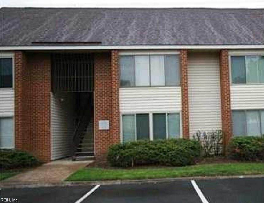 8 Pacific Dr - Photo 1