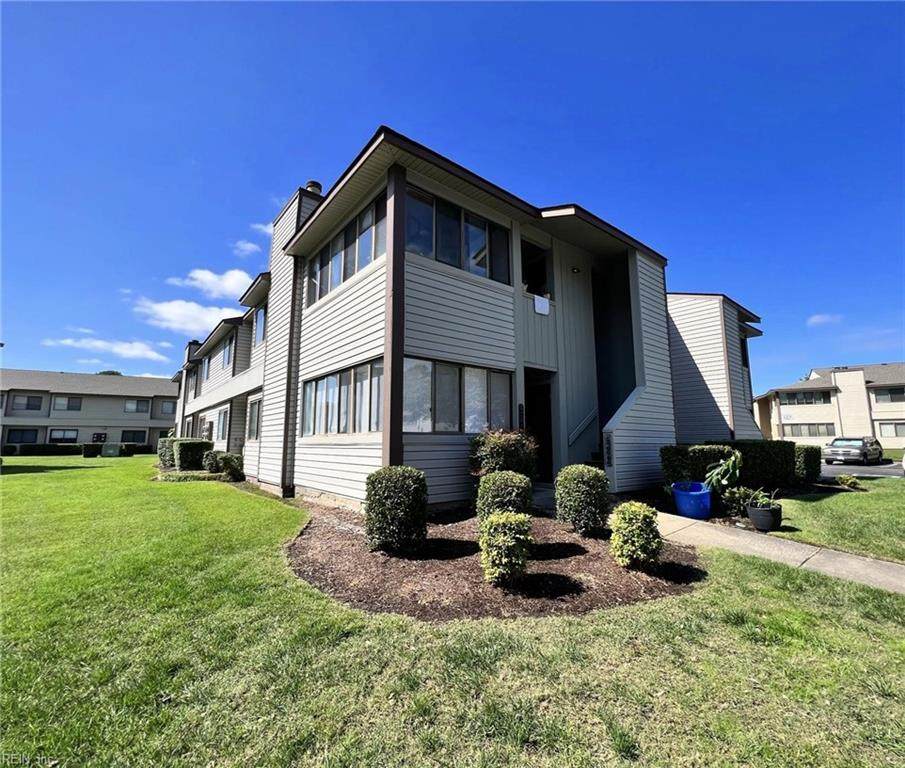 520 Rivers Reach - Photo 1