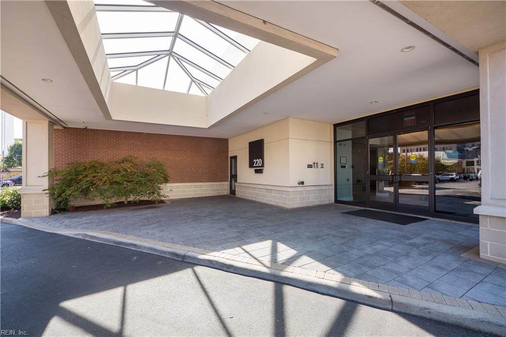 220 Brambleton Ave - Photo 1