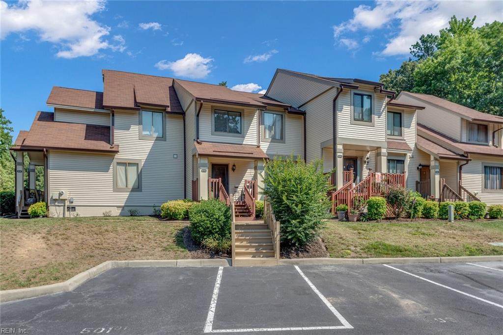 230 Bridgewater Dr - Photo 1