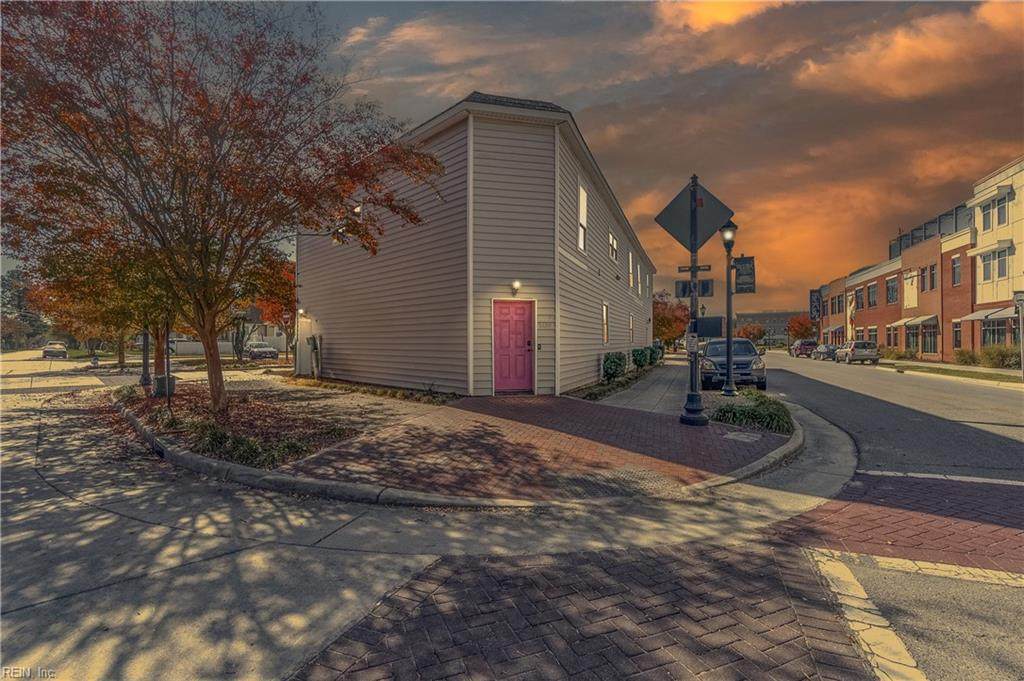 1038 Decatur St - Photo 1