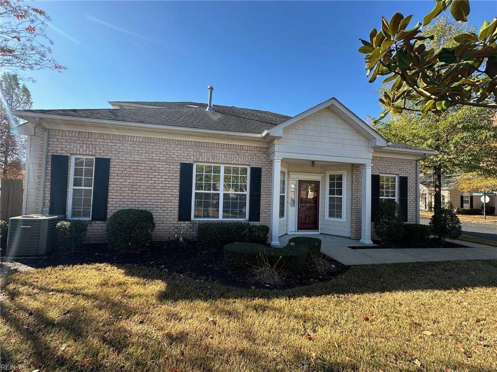 1463 Otterbourne Cir - Photo 1