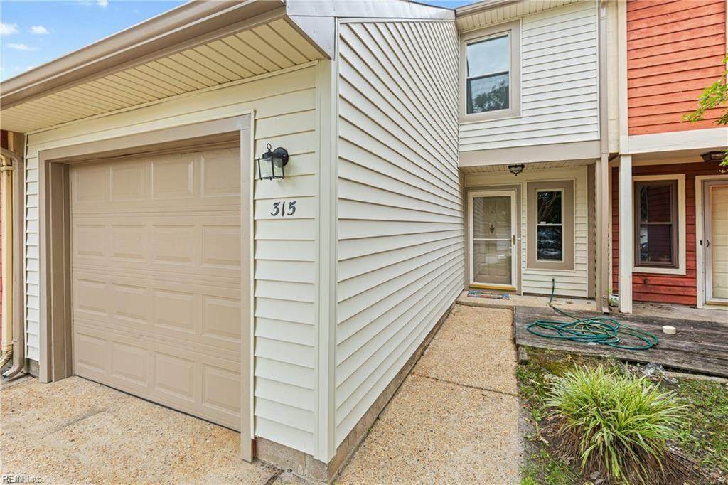 315 Elderwood Ct - Photo 1