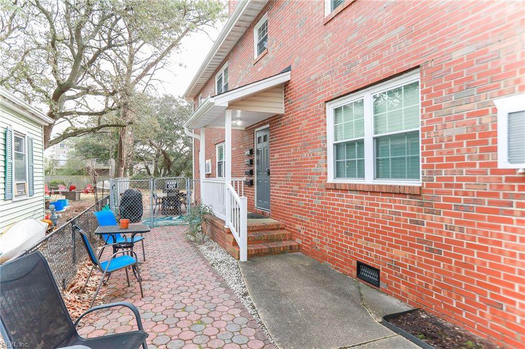 9604 18th Bay St - Photo 1