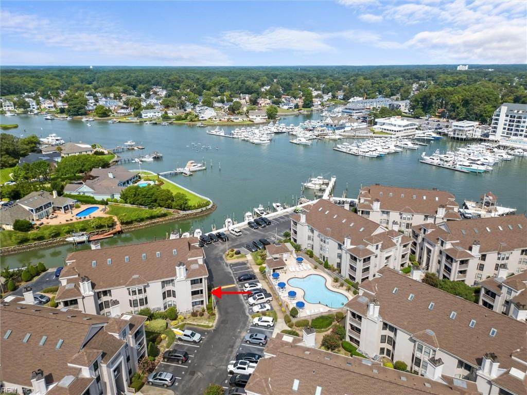 423 Harbour Pt - Photo 1