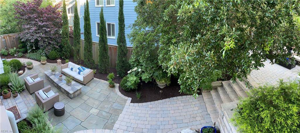 212 87th St - Photo 1