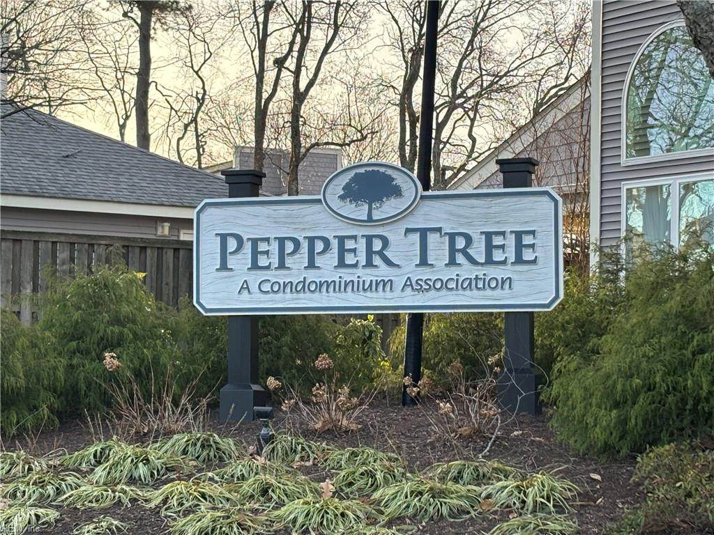 1005 Autumn Woods Ln - Photo 1