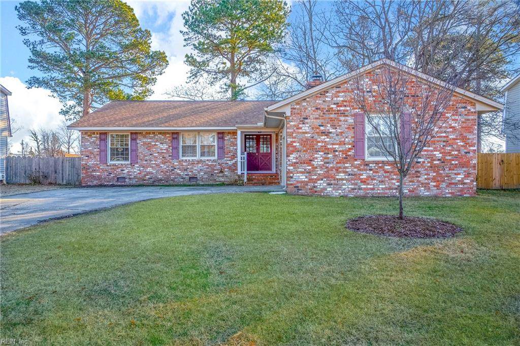 225 Coliss Ave - Photo 1