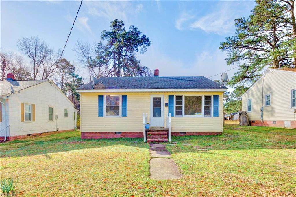 303 Magnolia St - Photo 1
