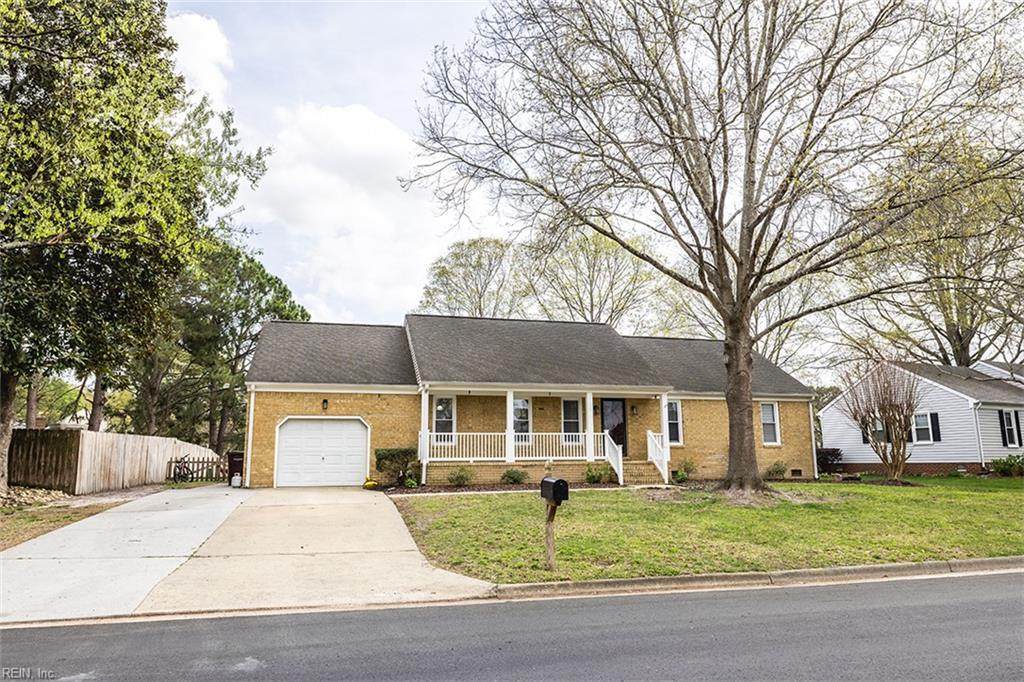 1325 Winfall Dr - Photo 1