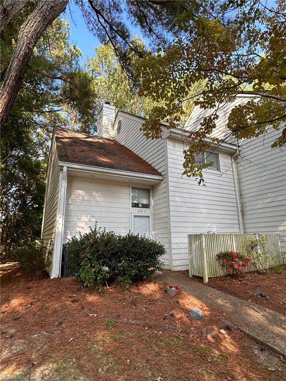 124 Governor Berkeley Rd - Photo 1