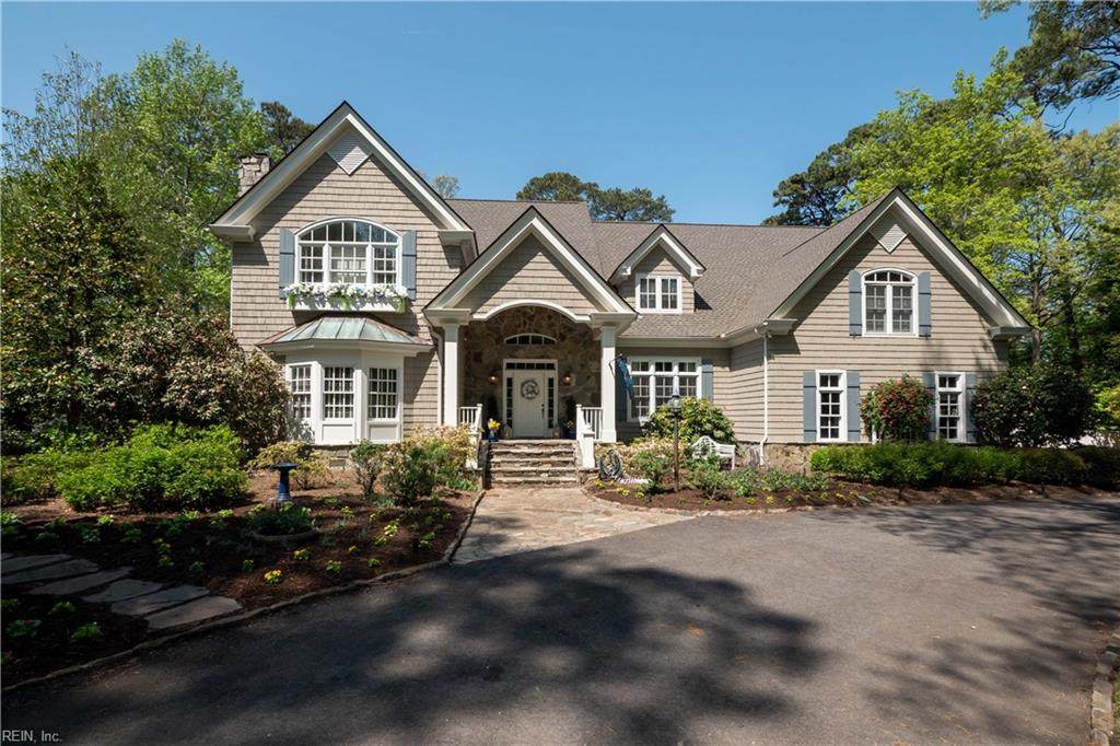 1125 Ivy Dr - Photo 1