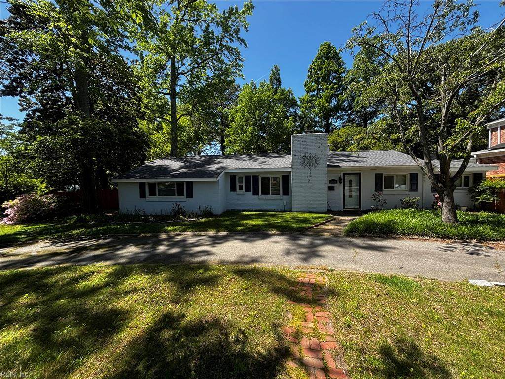 7649 Gleneagles Rd - Photo 1