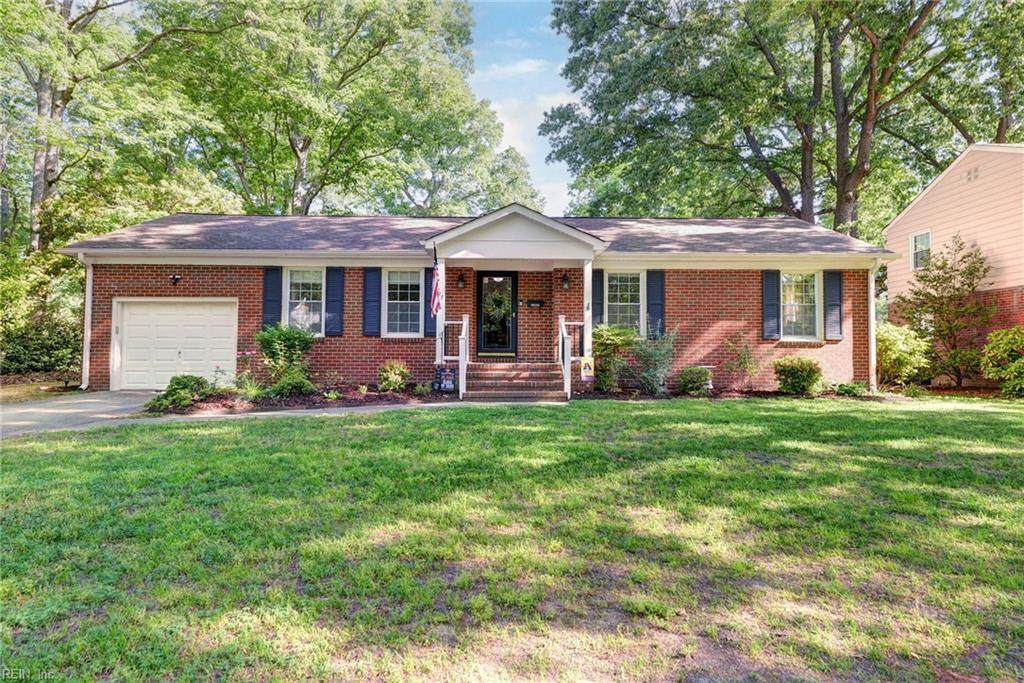 717 Village Green Pw - Photo 1