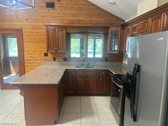 2465 Entrada Dr - Photo 1