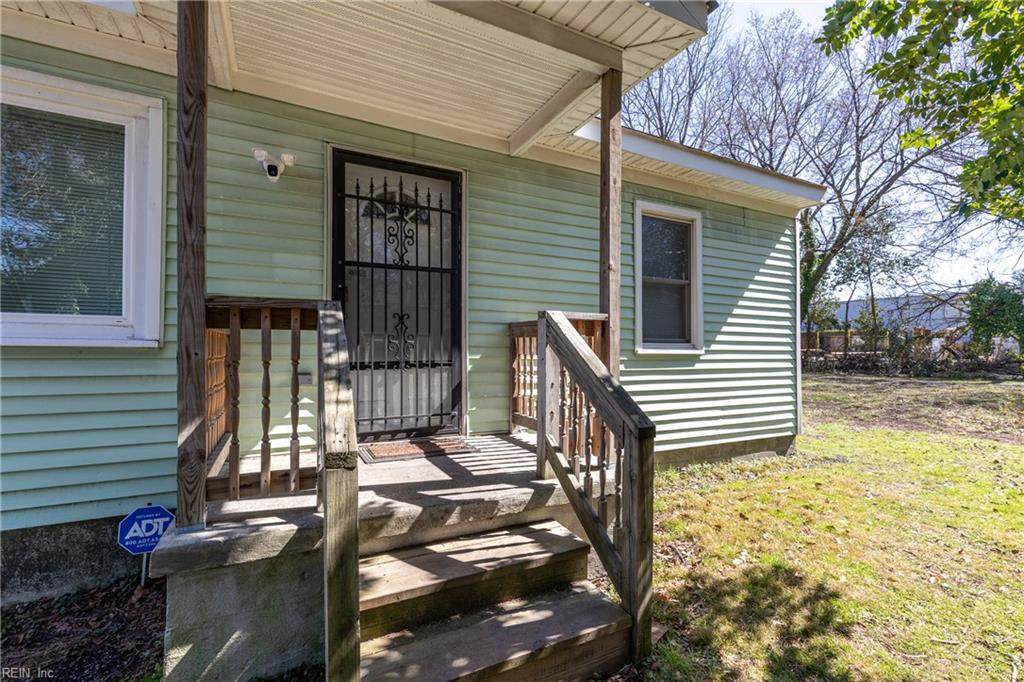 811 Hamilton Ave - Photo 1
