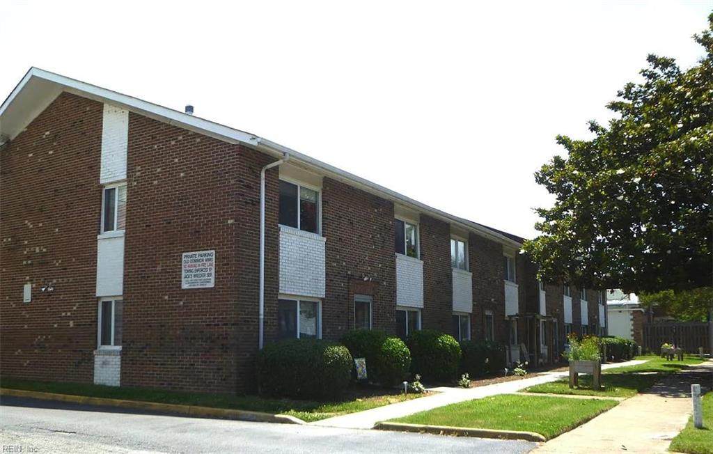 1063 48th St - Photo 1