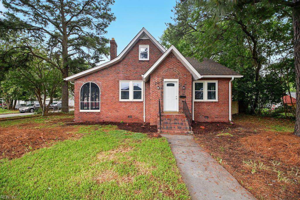 246 Chautauqua Ave - Photo 1