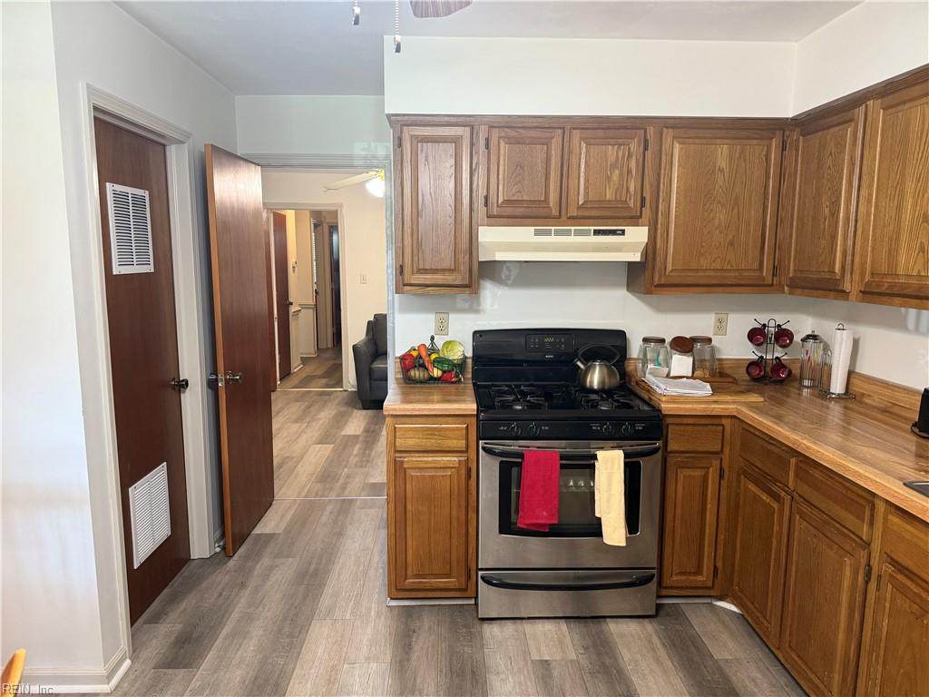 321 Phillips Ave - Photo 1