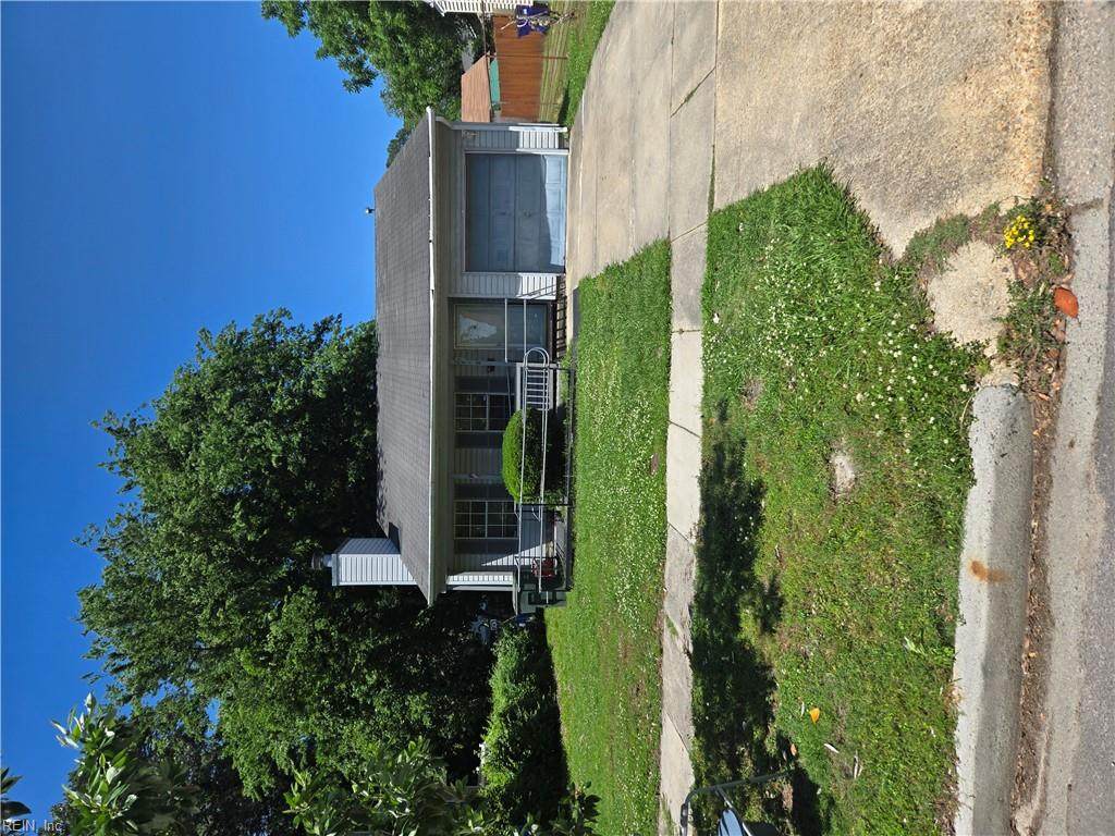 2718 Stanhope Ave - Photo 1