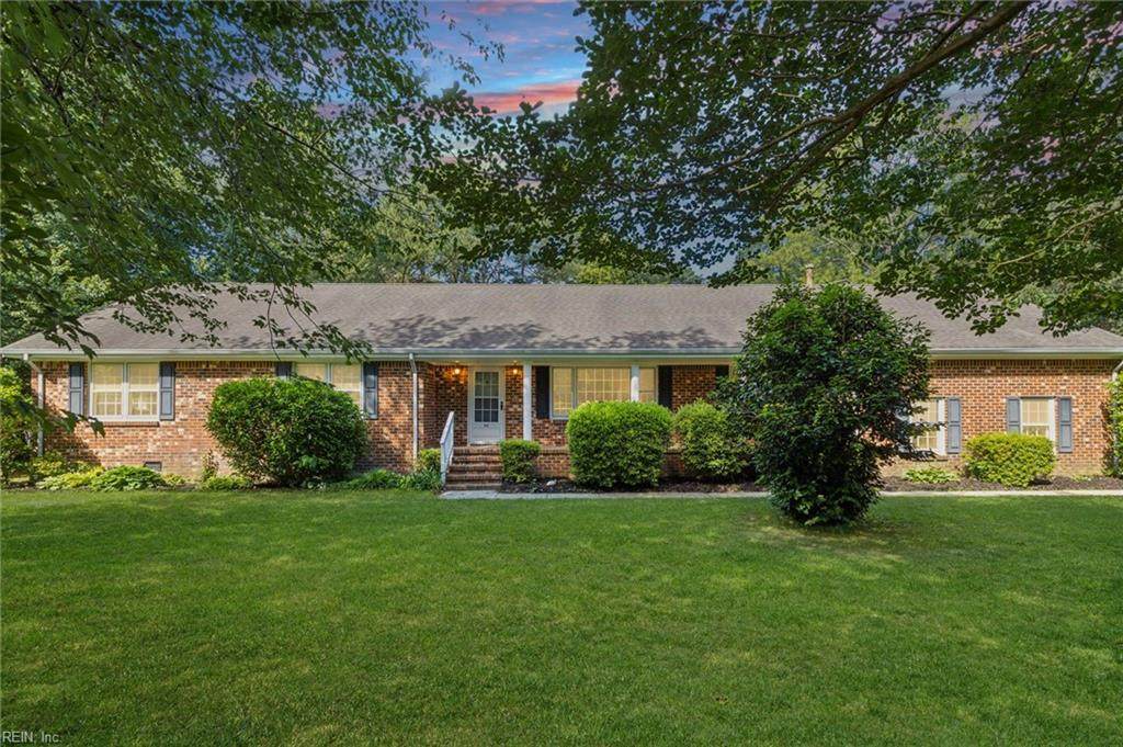 829 Prince Phillip Dr - Photo 1