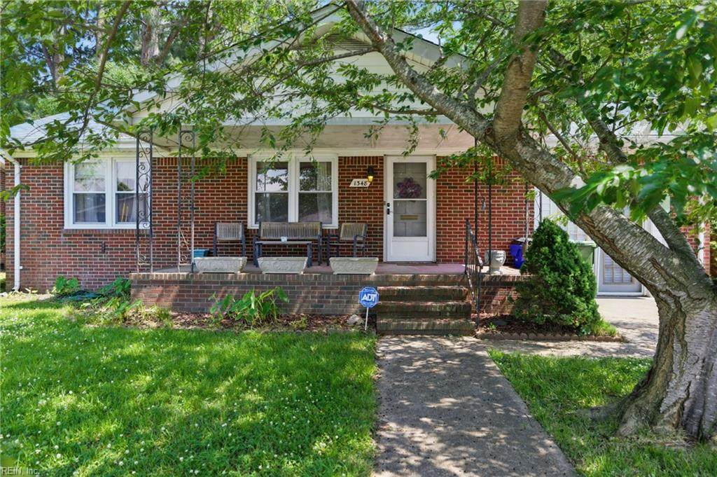 1348 Carlton Ct - Photo 1