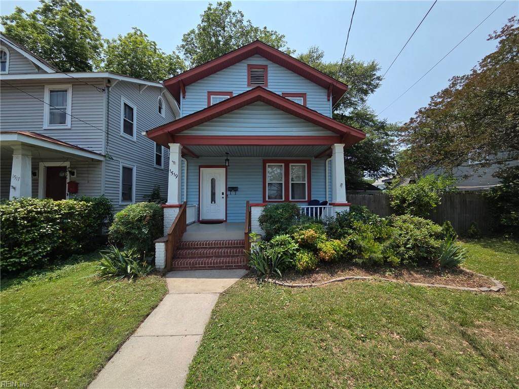 1519 Mathews Ter - Photo 1