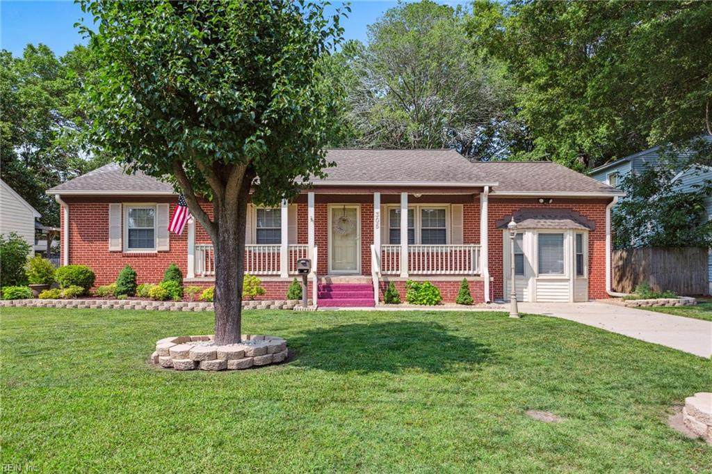305 Agusta Dr - Photo 1
