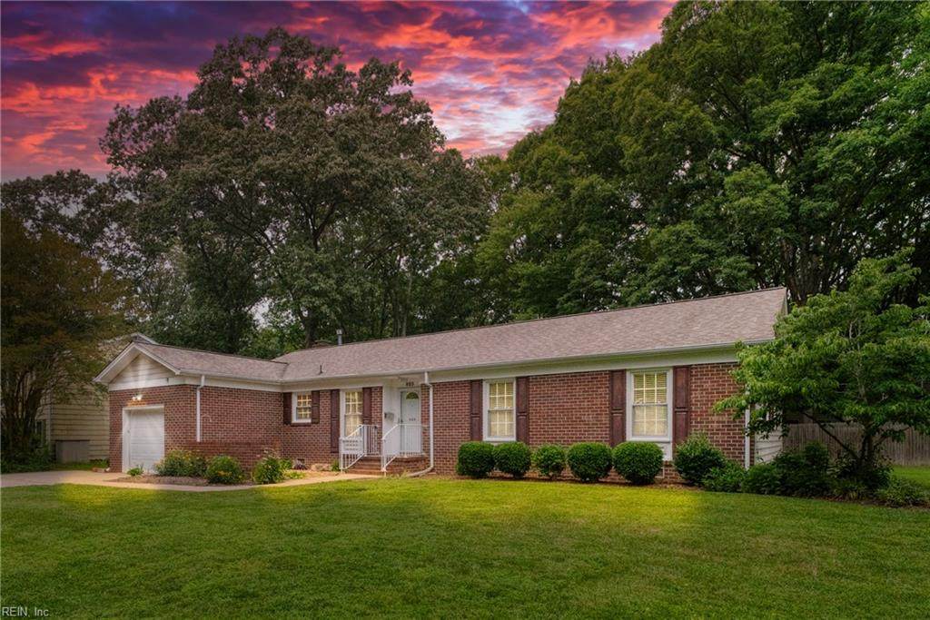 823 Jouett Dr - Photo 1