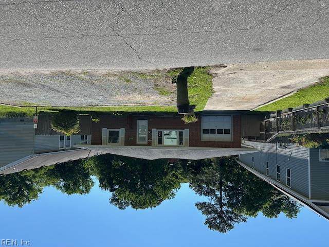 442 Oceana Blvd - Photo 1