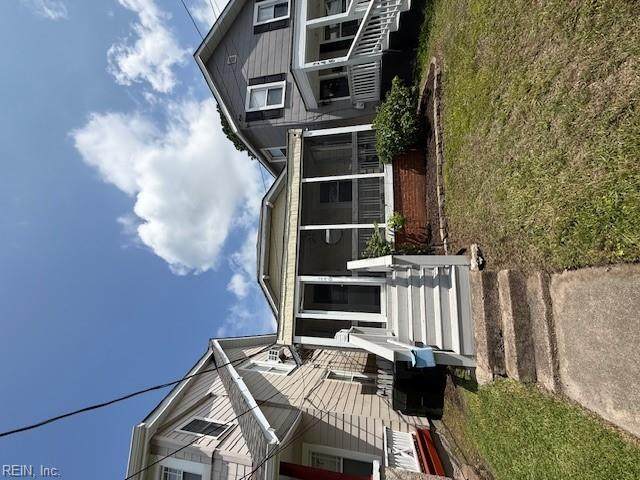 246 Ethel Ave - Photo 1