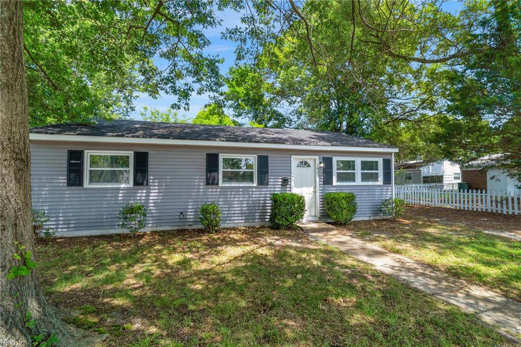 1833 Darville Dr - Photo 1