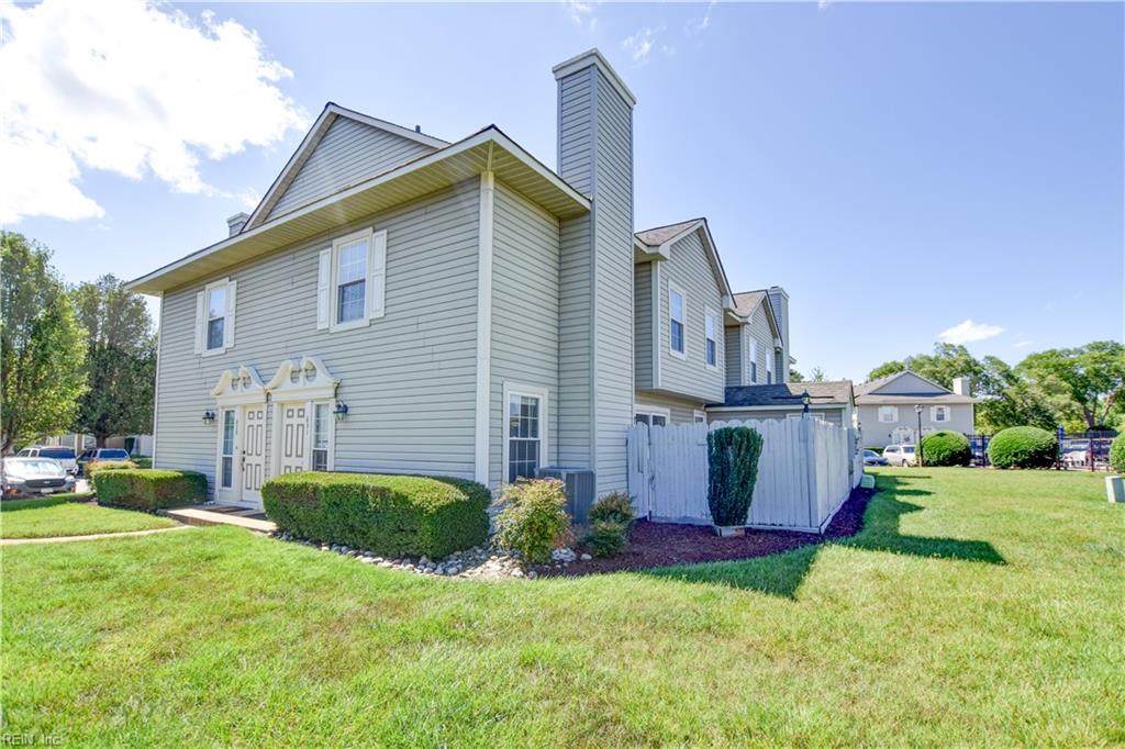 631 Ridge Cir - Photo 1