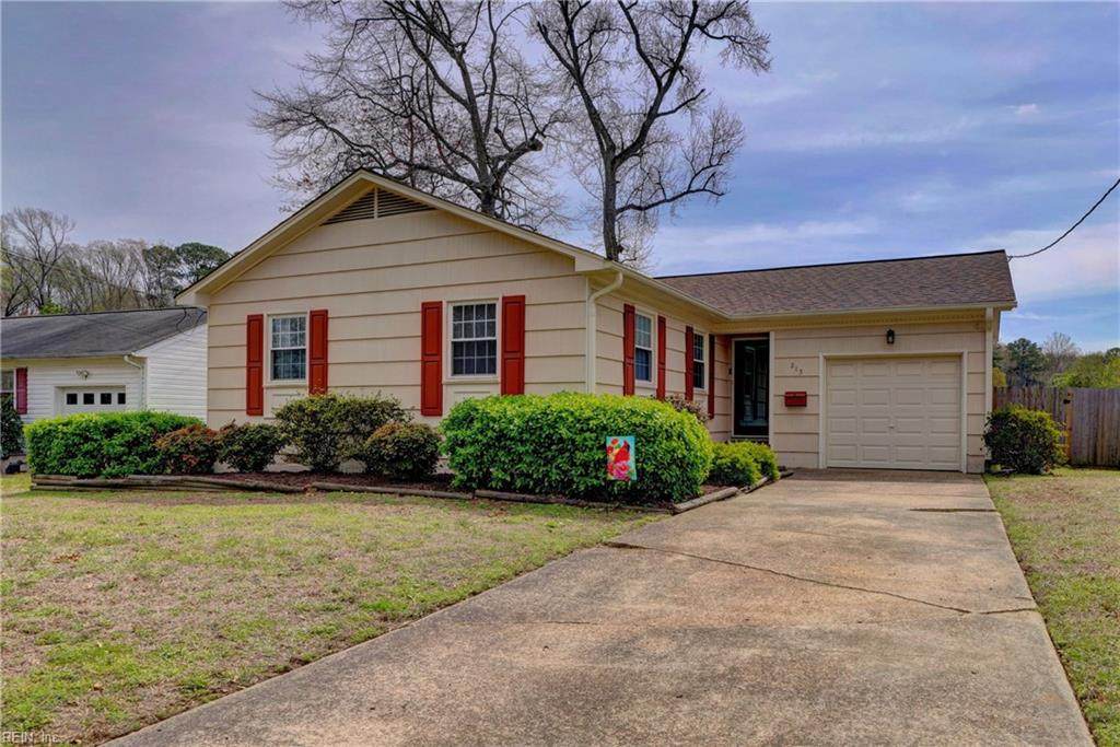 215 Lisbon Dr - Photo 1