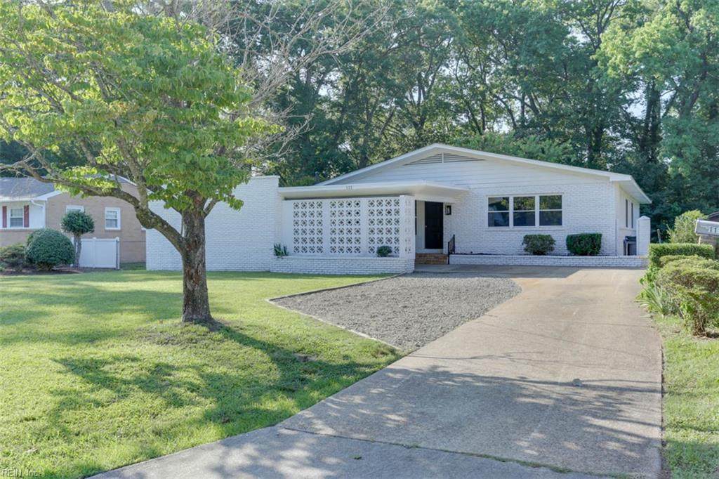 111 Roberta Dr - Photo 1