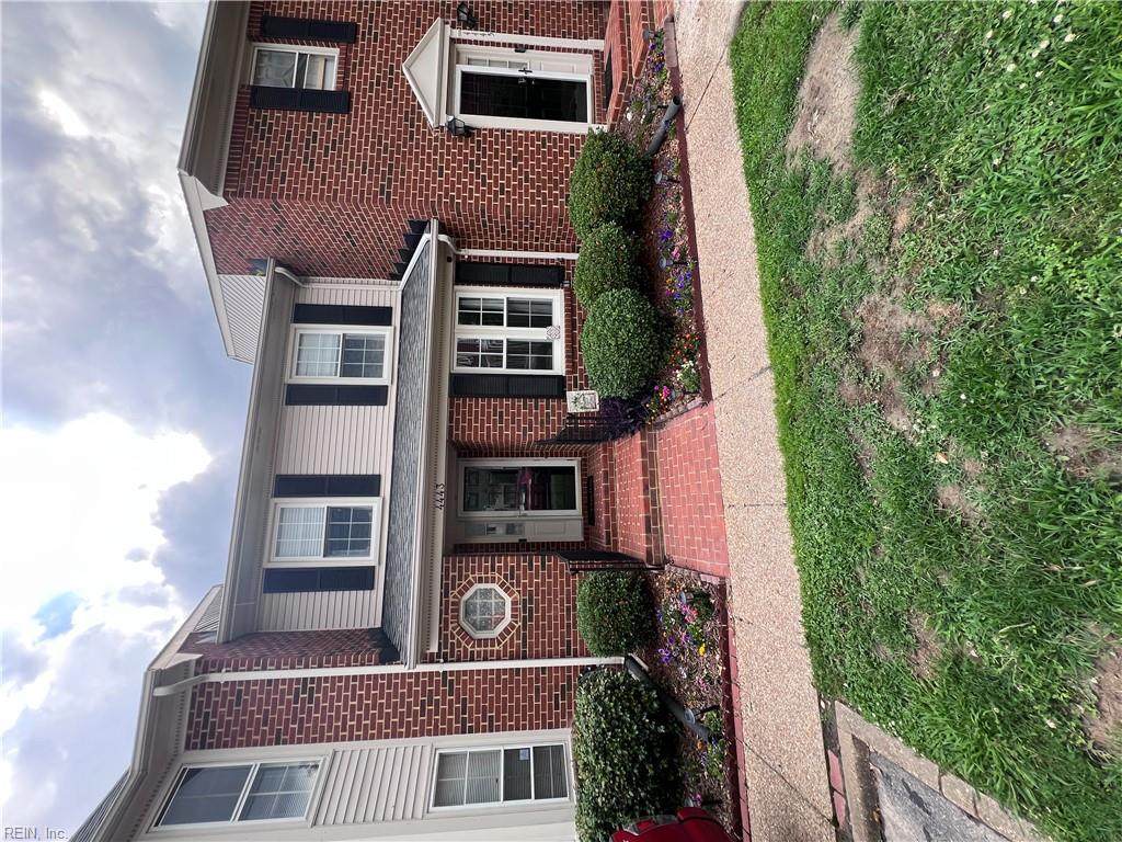 4443 Pepper Ridge Ct - Photo 1