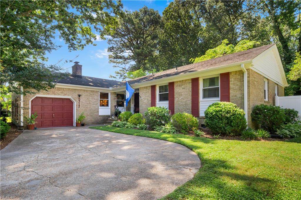 5717 Hamlet Rd - Photo 1