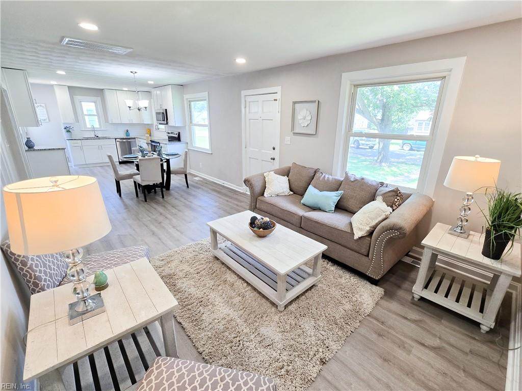 10 Langley Ave - Photo 1
