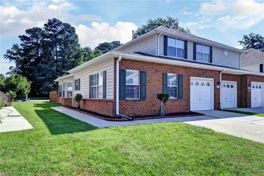 405 Belmont Cir - Photo 1