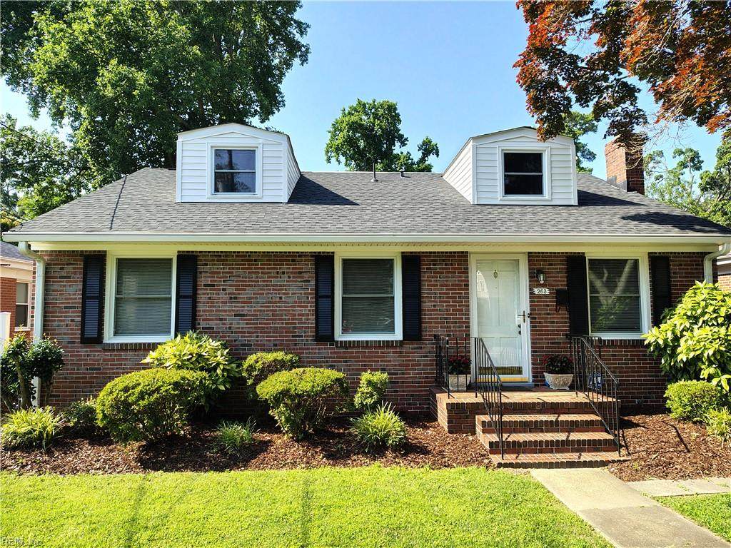 263 Bayview Blvd - Photo 1