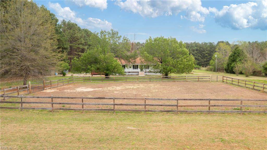 39205 Warrique Rd - Photo 1